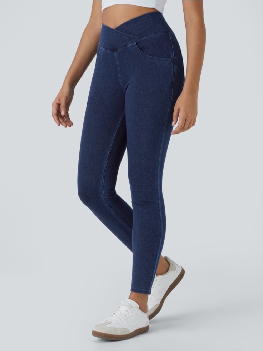 HALARA Navy Blue High-Waist Jeggings